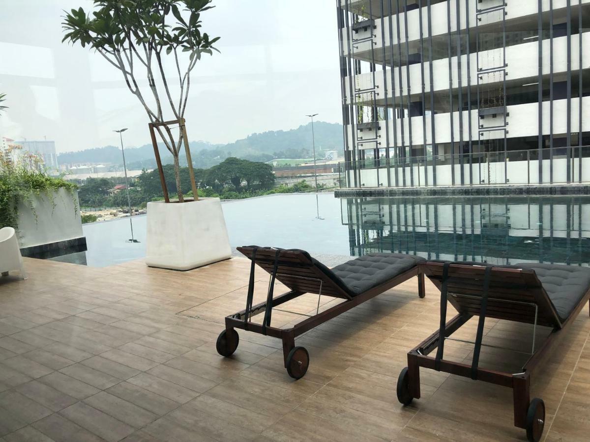 Vivo suites by SubHome Kuala Lumpur Exterior foto
